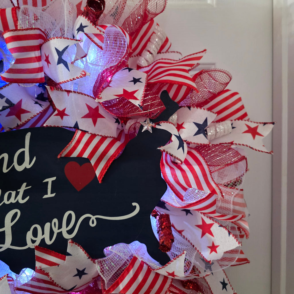Land That I Love Patriotic Lighted Wreath