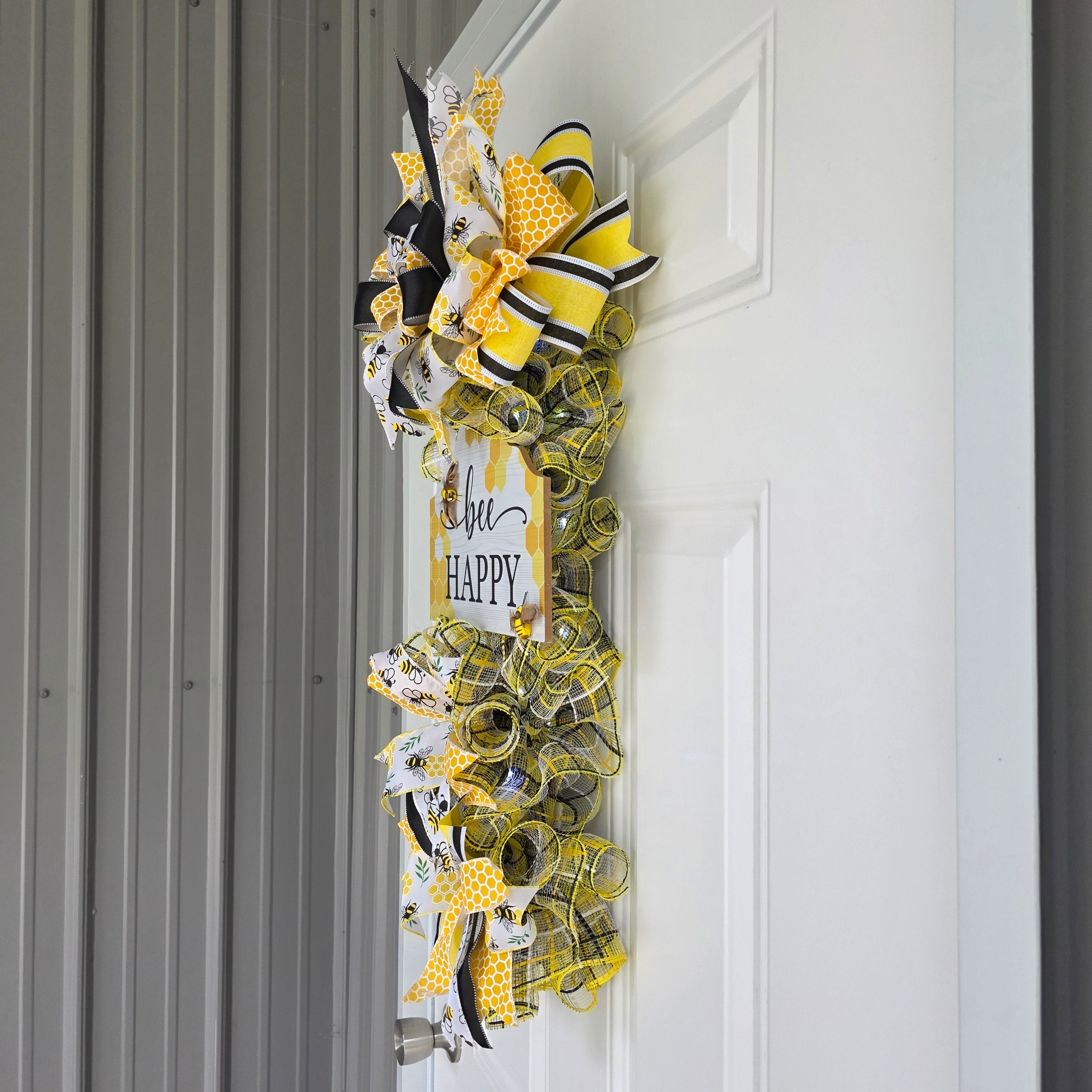 Bee Happy Door Swag