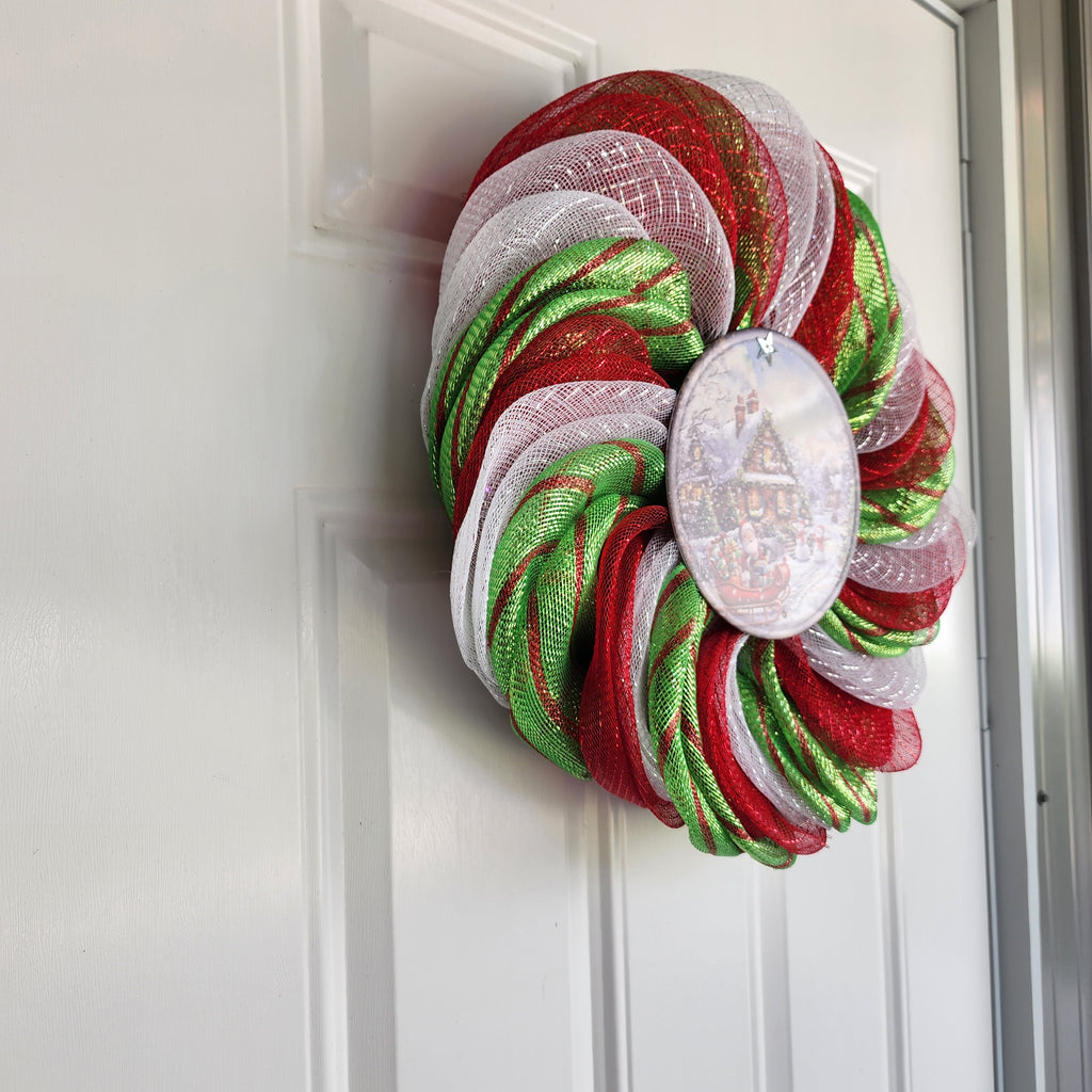 Full wreath front view showing pinwheel swirl pattern