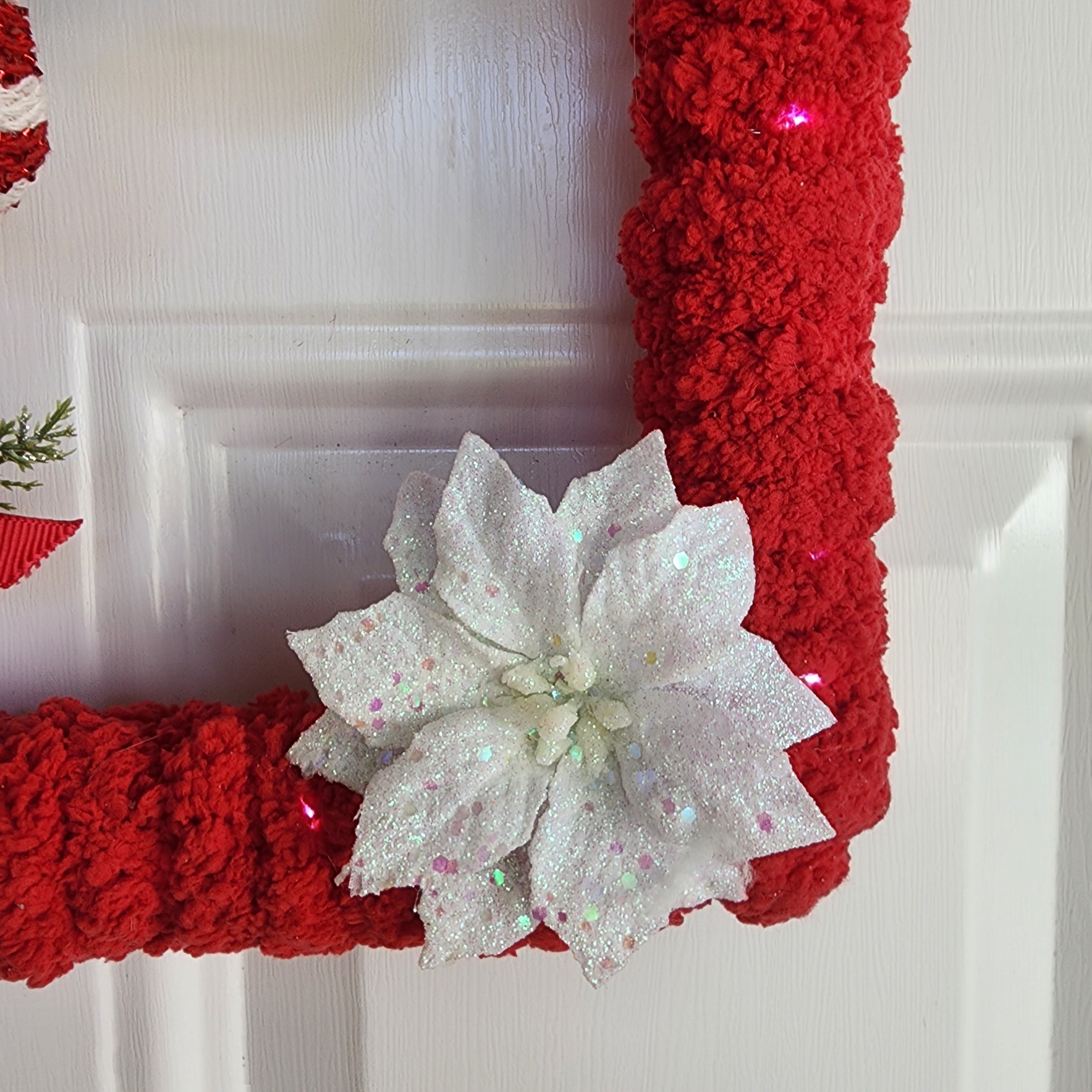 Angled view showing frame and candy cane centerpiece