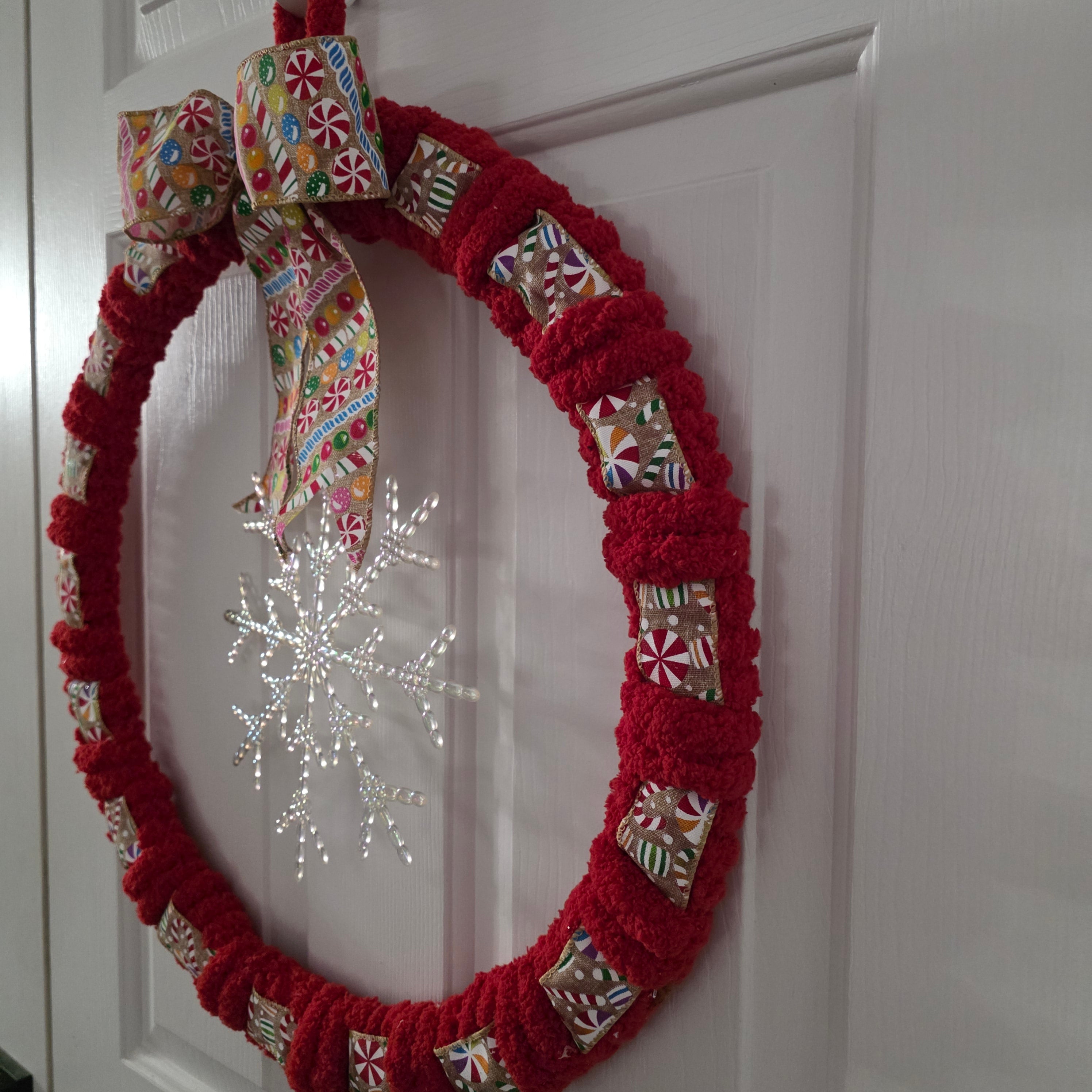 Beaded crystal snowflake pendant detail