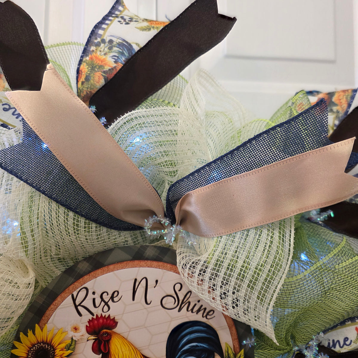 Rise N' Shine Rooster Sunflower Farmhouse Wreath - mesh detail