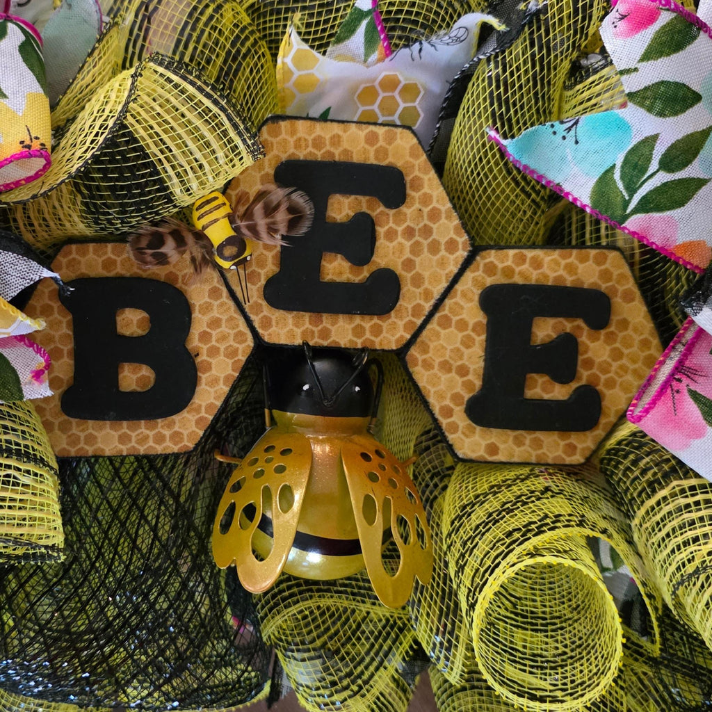 Bee Swag Centerpiece