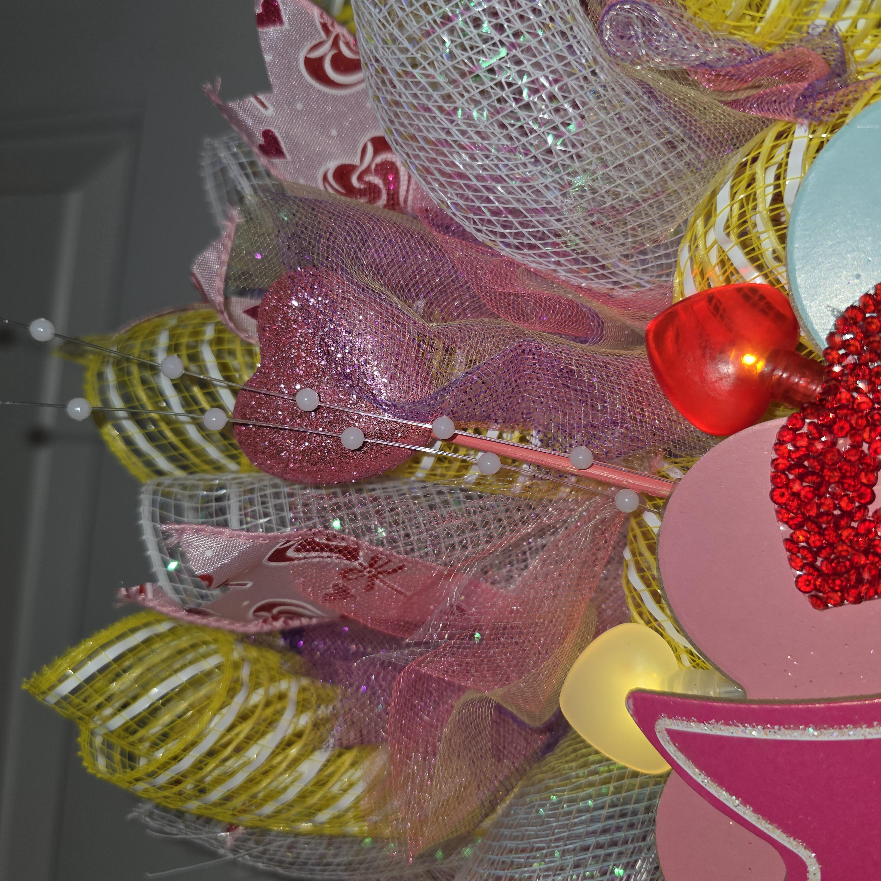 Hugs & Kisses Valentine Wreath
