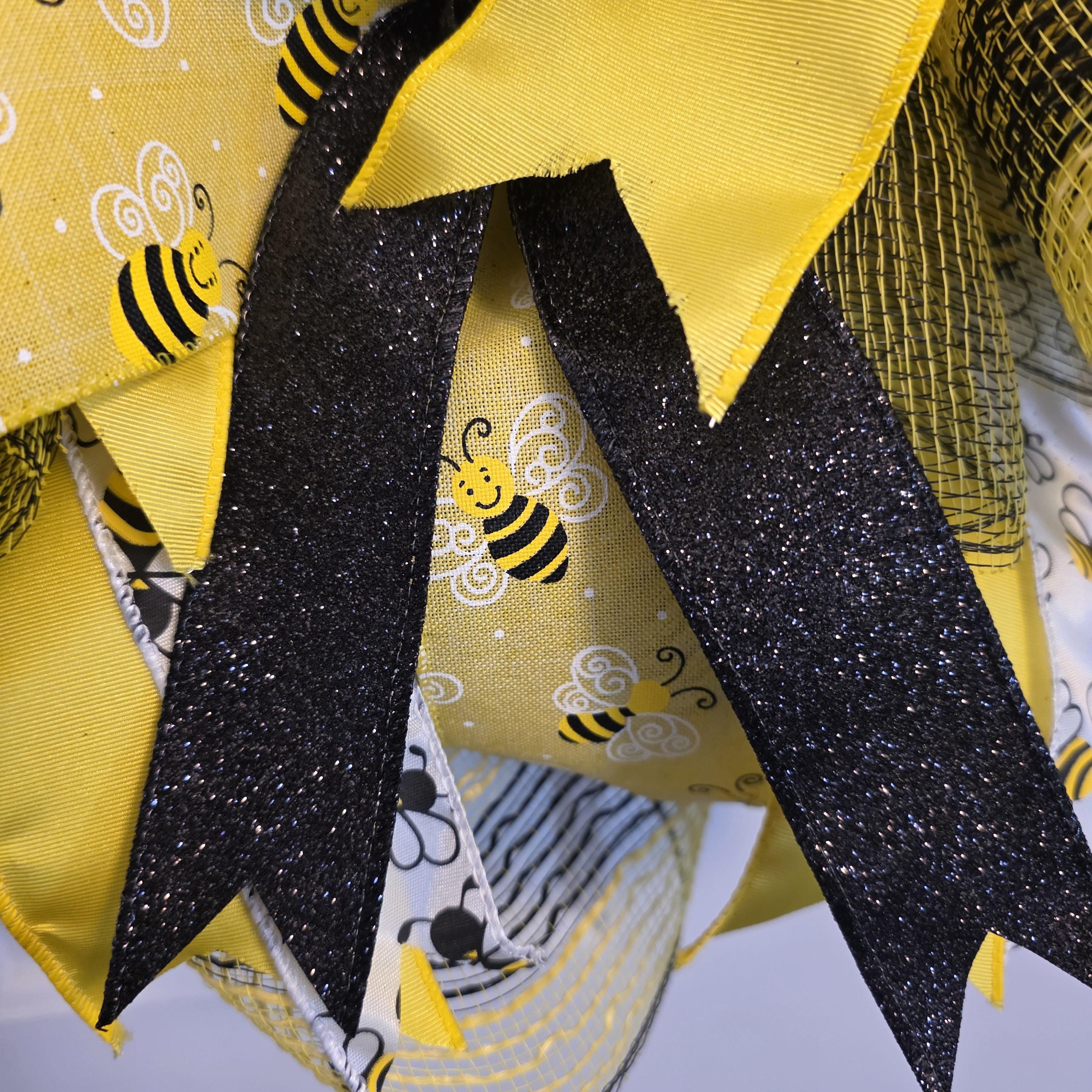 Bee Welcome Wreath