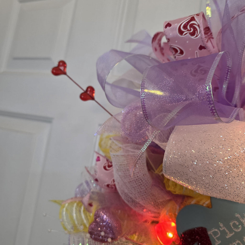 Hugs & Kisses Valentine Wreath