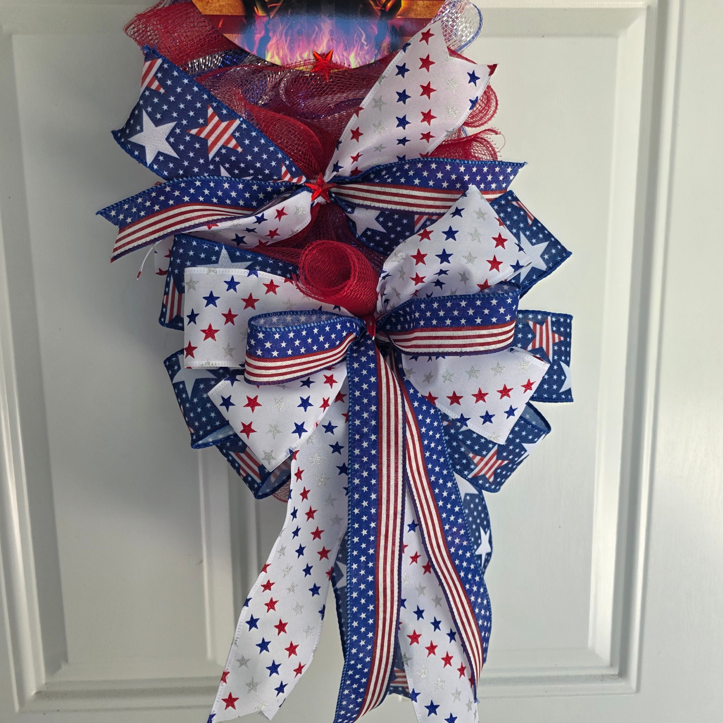 Top bow detail with American flag and star ribbon