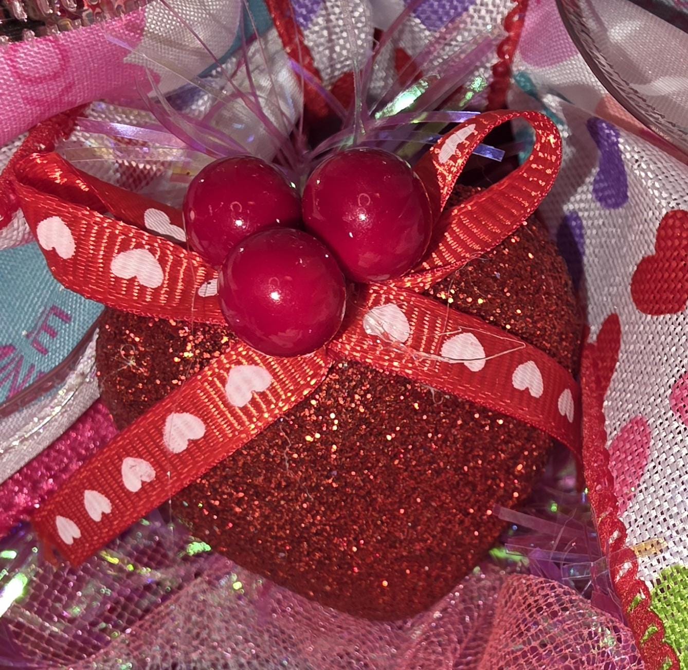 Lighted Heart Valentine Door Swag