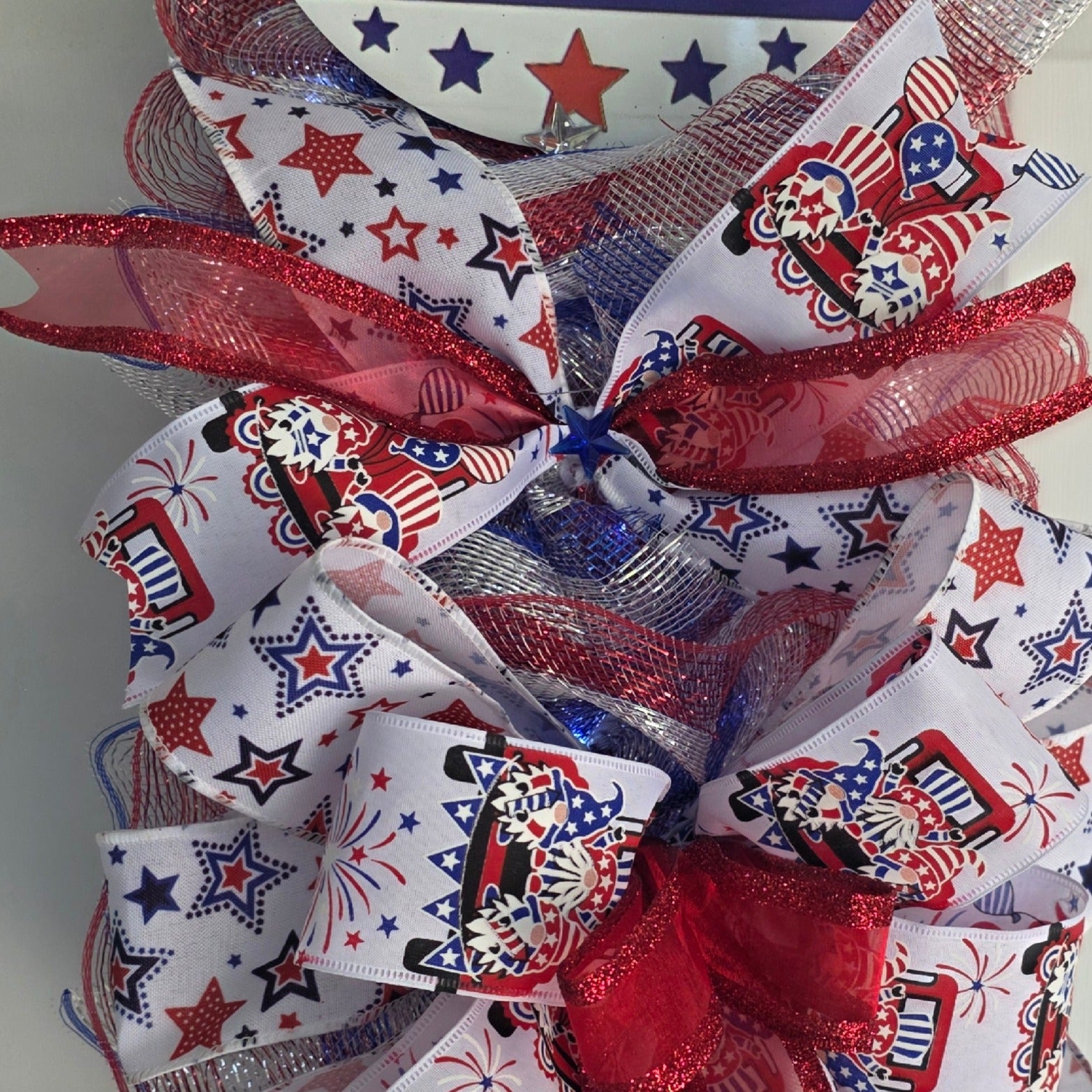 Middle ribbon detail with American flag stripe and gnome print